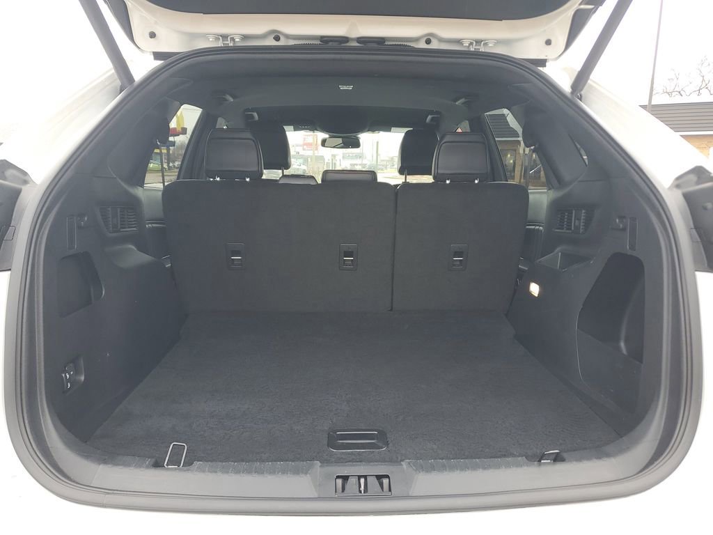 Certified 2024 Ford Edge ST-Line image 9