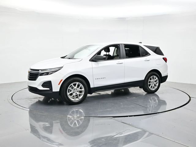 Used 2024 Chevrolet Equinox LS w/ LS Convenience Package FWD image 5
