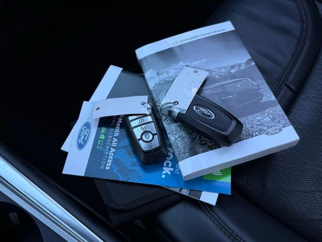 Certified 2020 Ford Explorer Platinum w/ Premium Technology Package image 18