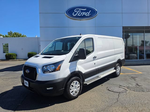 Certified 2025 Ford Transit 250 Low Roof w/ Exterior Upgrade Package RWD image 2