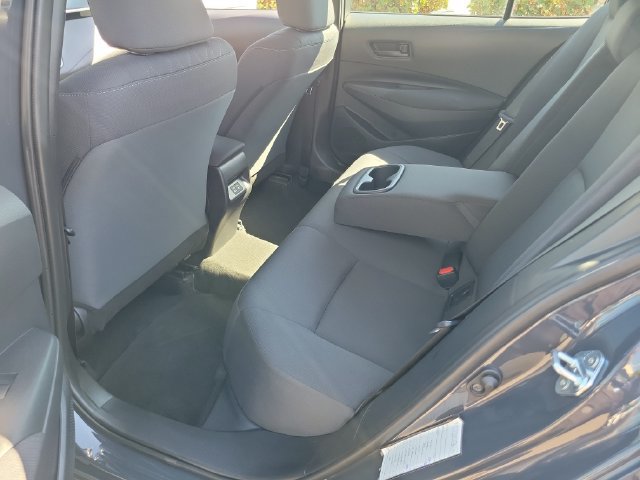Used 2025 Toyota Corolla LE FWD image 20