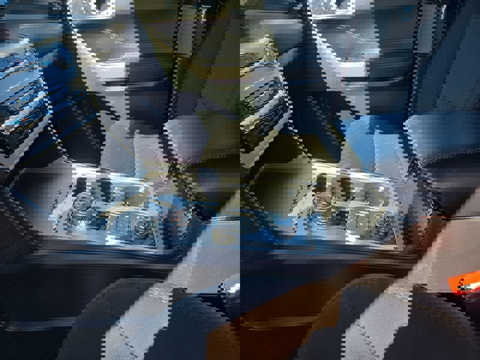 Certified 2024 Ford Explorer XLT image 22