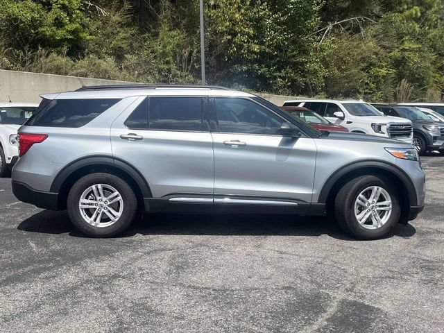 Certified 2023 Ford Explorer XLT RWD image 2