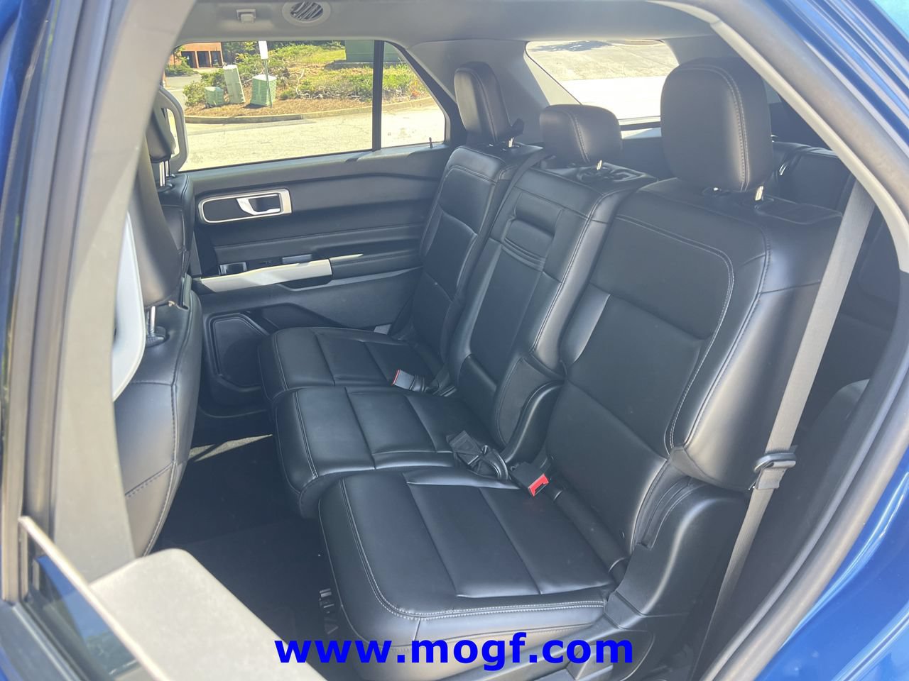 Certified 2023 Ford Explorer XLT w/ Equipment Group 202A RWD image 17
