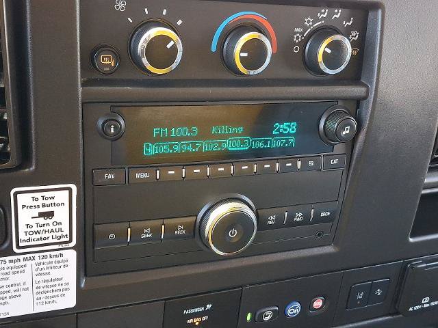 Used 2022 GMC Savana 3500 Extended w/ Power Convenience Package RWD image 15