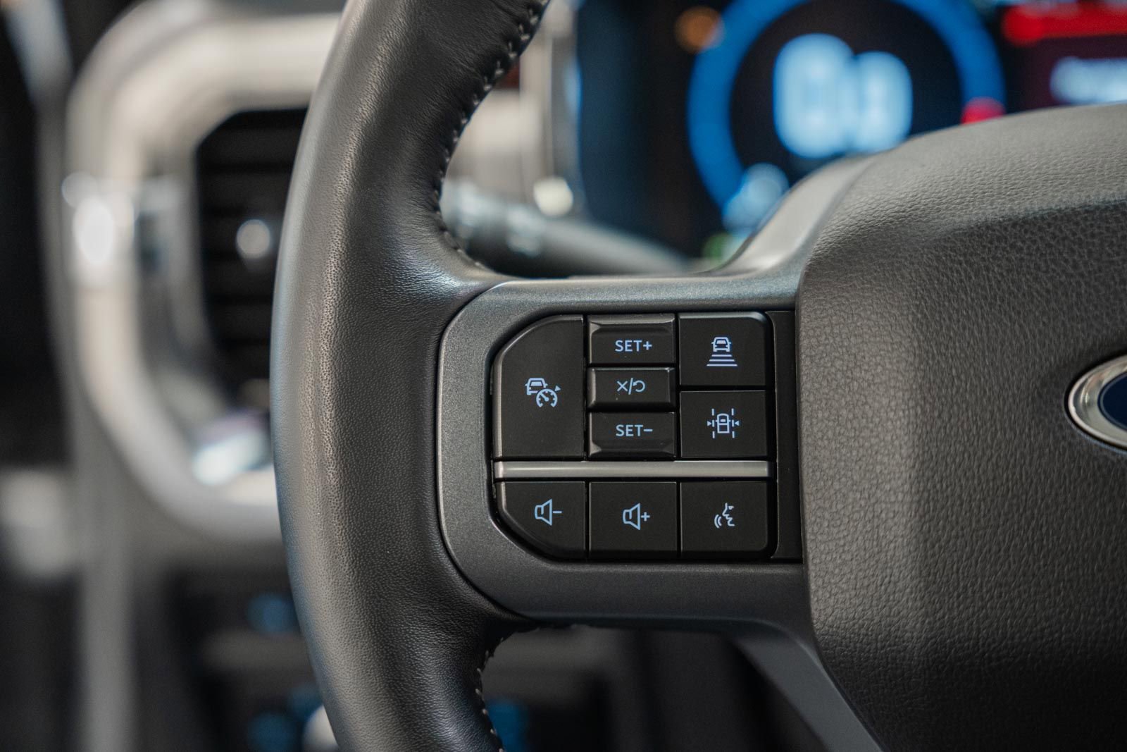 Certified 2023 Ford F150 Lariat w/ Equipment Group 502A High image 34