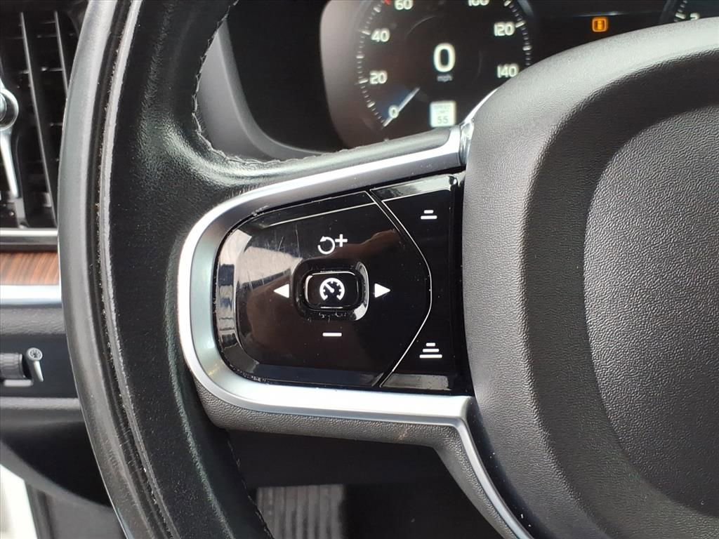 Used 2021 Volvo S60 T5 Momentum w/ Climate Package image 18