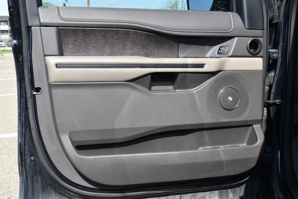 Certified 2021 Ford Expedition Limited AWD/4WD image 8
