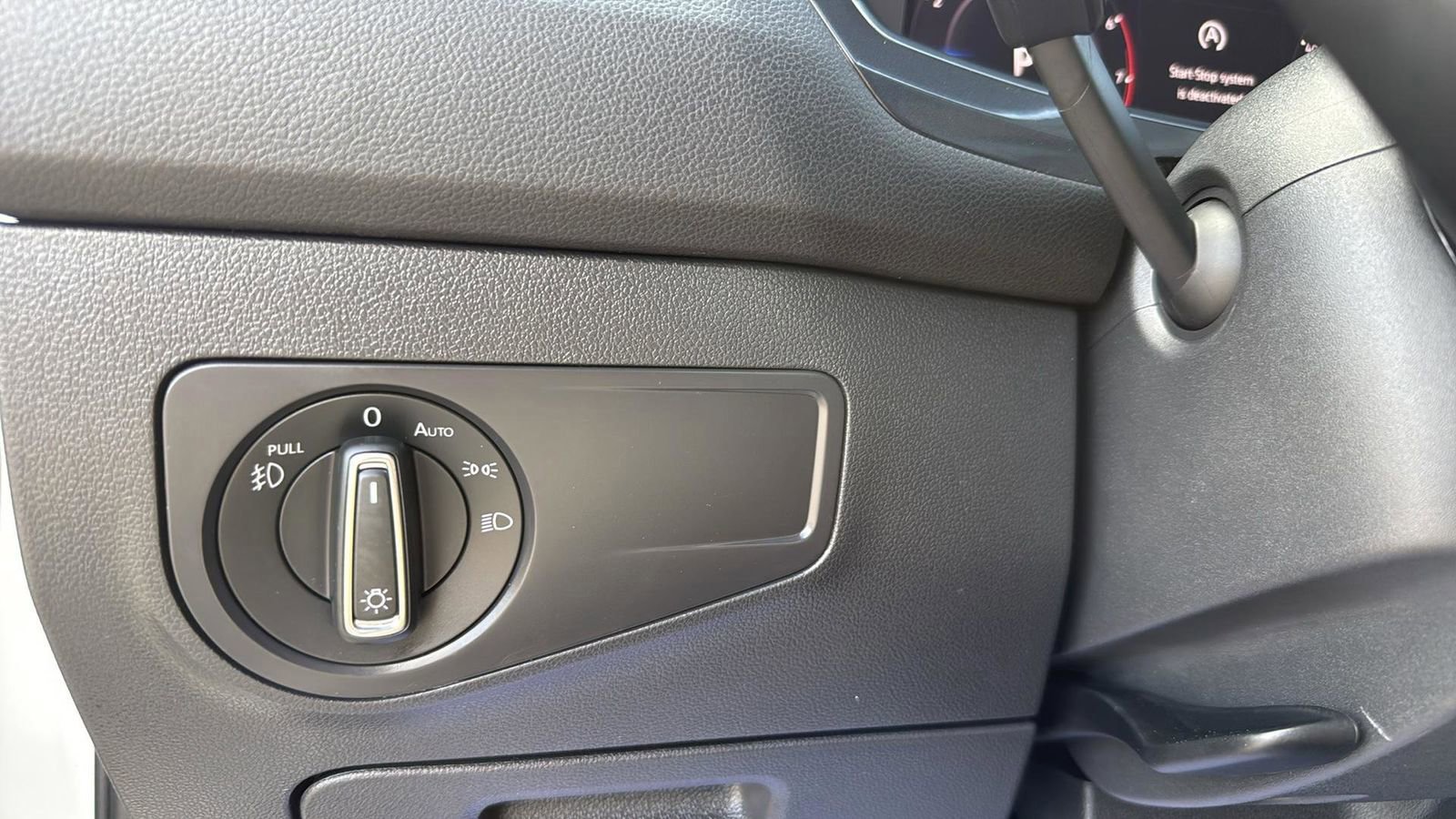 Used 2021 Volkswagen Tiguan SEL Premium R-Line image 18