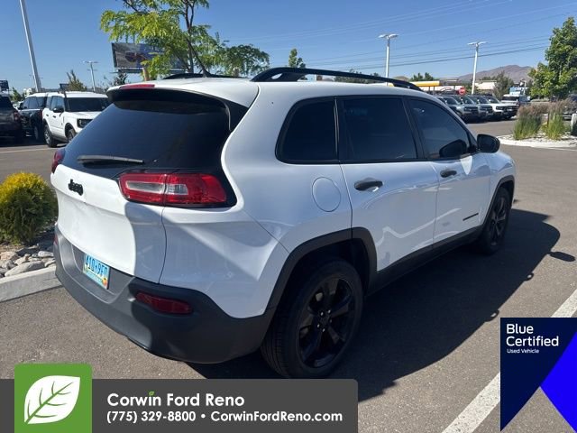 Used 2017 Jeep Cherokee Sport FWD image 9
