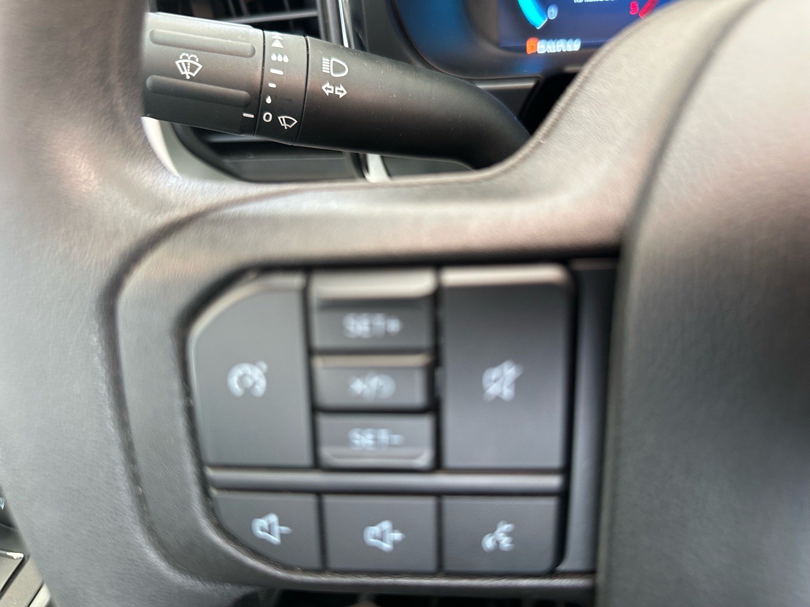 Certified 2023 Ford F250 XLT w/ XLT Premium Package AWD/4WD image 41