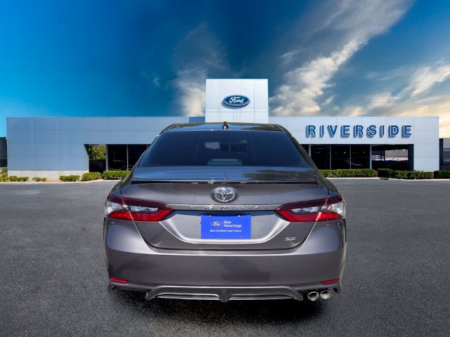 Used 2021 Toyota Camry SE FWD image 6