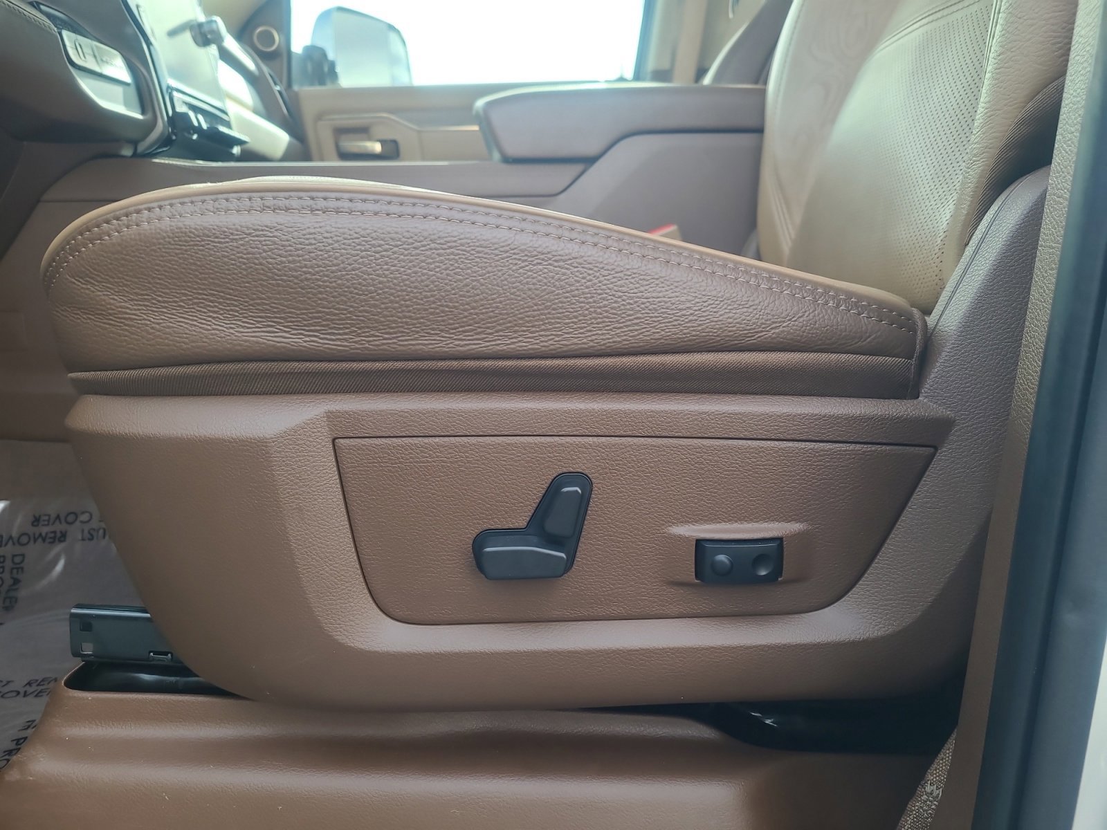 Used 2022 RAM 3500 Limited image 14