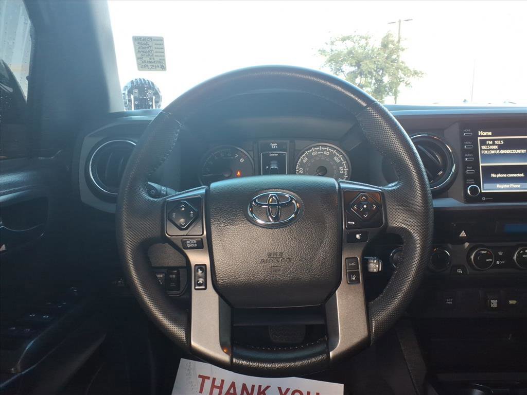 Used 2022 Toyota Tacoma TRD Off-Road image 20