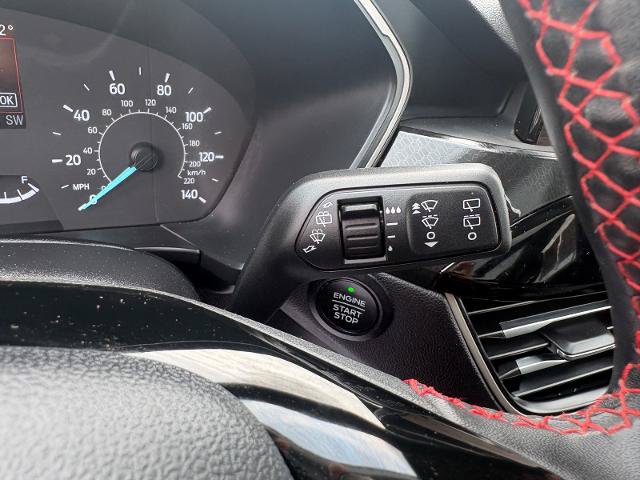 Certified 2022 Ford Escape SEL w/ SEL Stealth AWD Package image 19