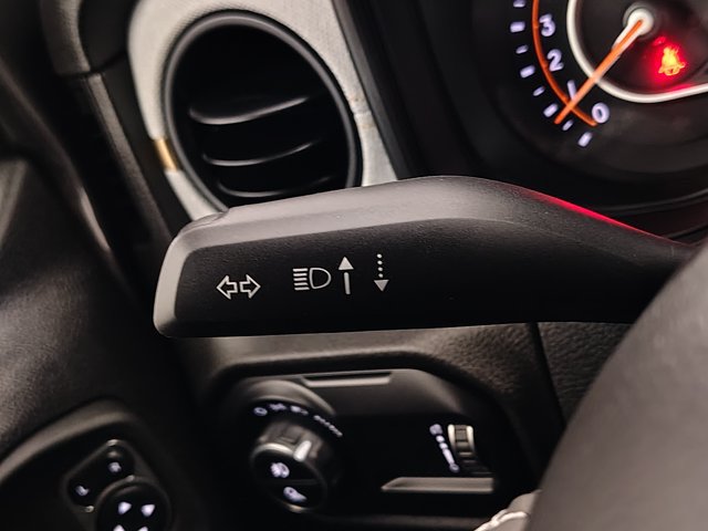 Used 2025 Jeep Gladiator Sport AWD/4WD image 35