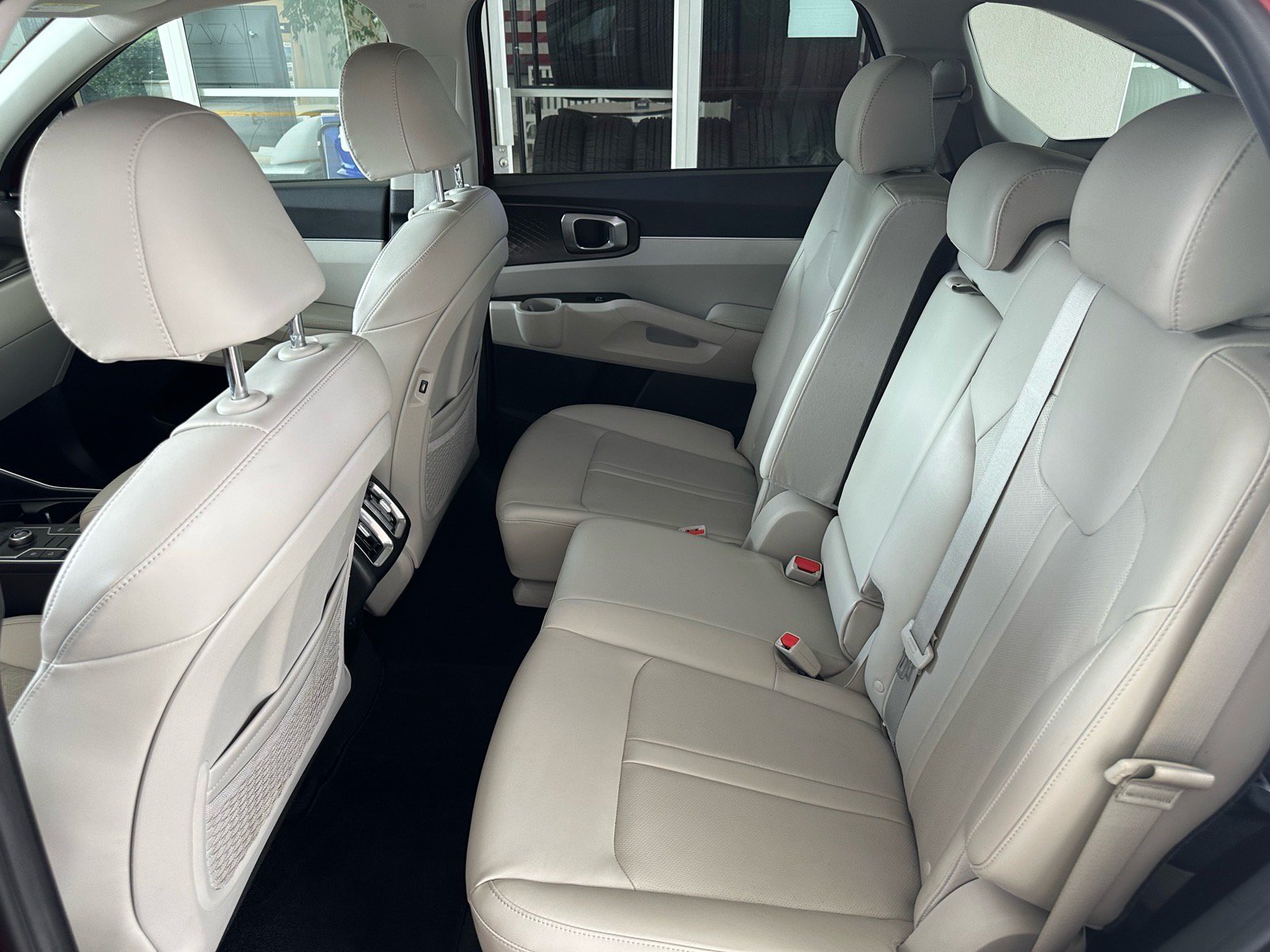 Used 2022 Kia Sorento S w/ Panoramic Sunroof Package FWD image 22