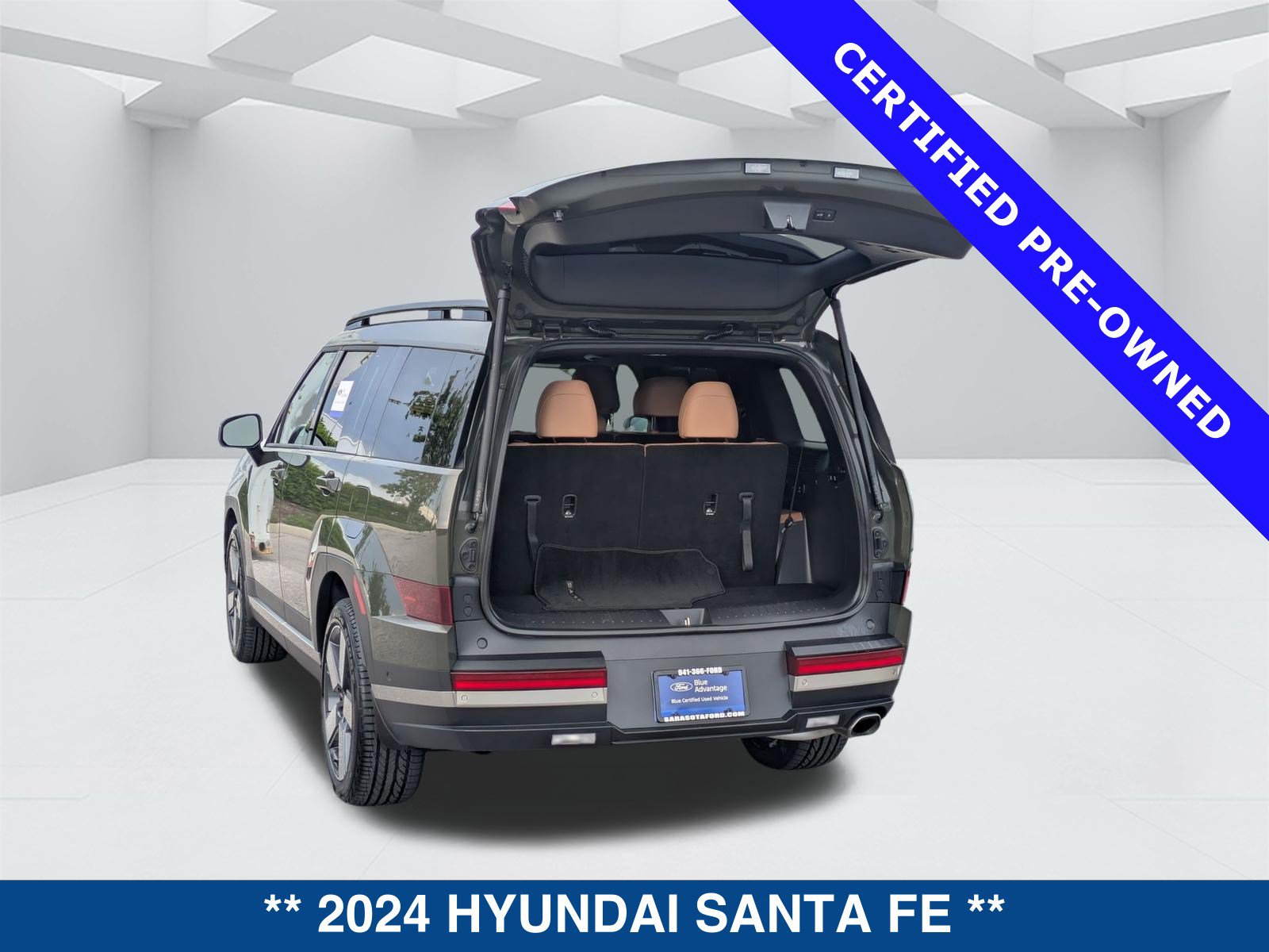 Used 2024 Hyundai Santa Fe Limited FWD image 14