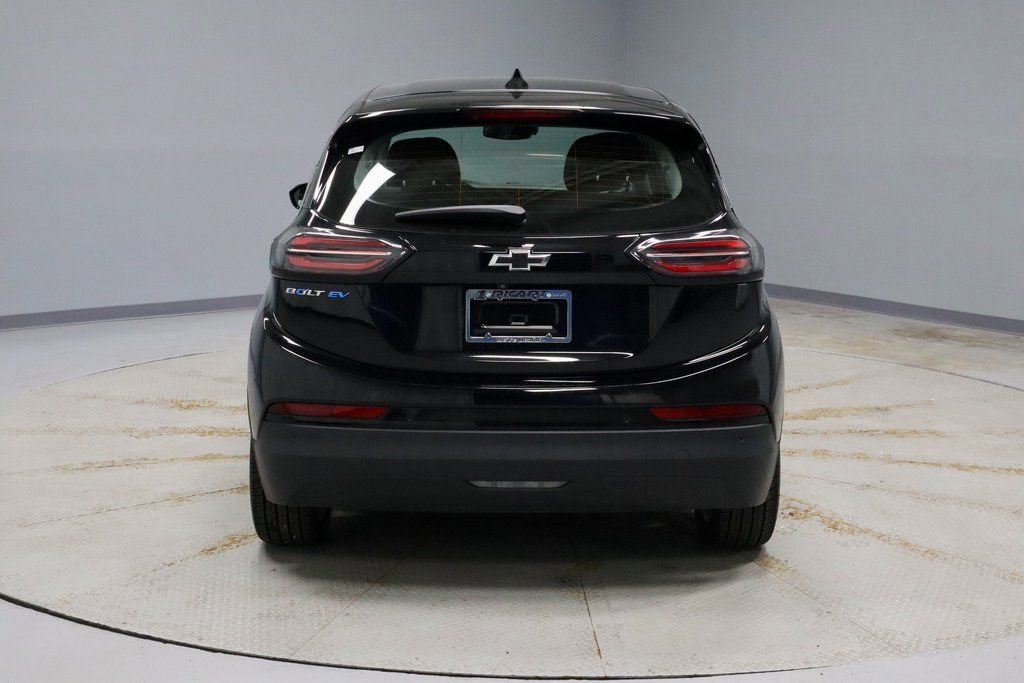 Used 2023 Chevrolet Bolt LT w/ Driver Confidence Package image 4