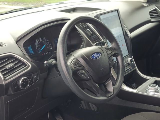 Certified 2023 Ford Edge SE w/ Black Appearance Package AWD/4WD image 11