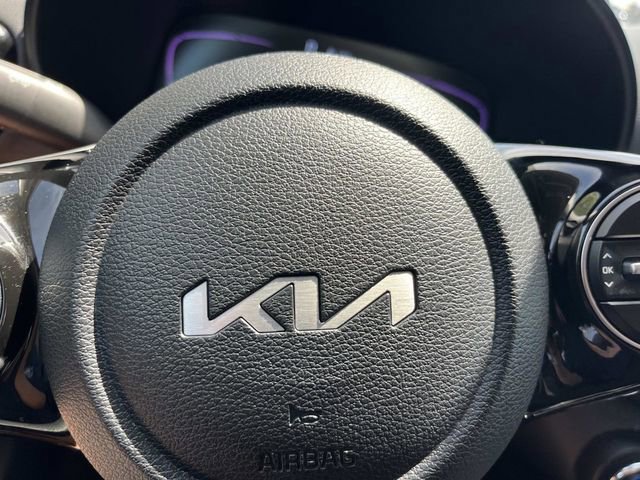 Used 2025 Kia Soul S FWD image 34