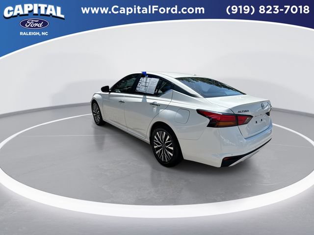 Used 2025 Nissan Altima 2.5 SV FWD image 6