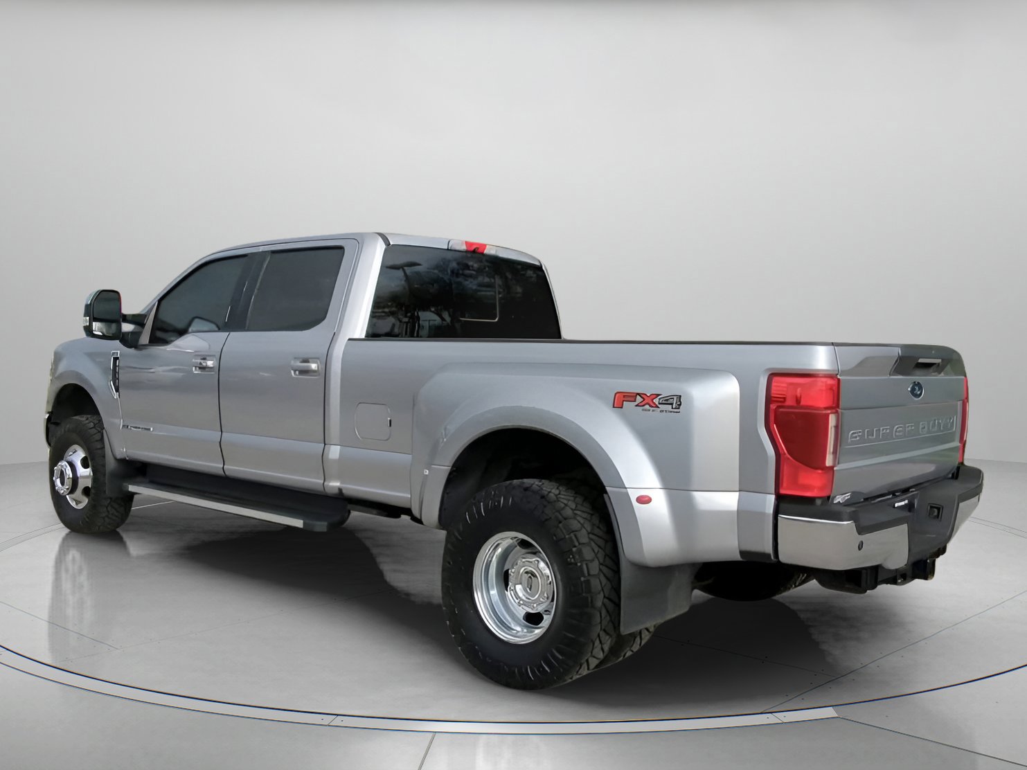 Certified 2022 Ford F350 Lariat w/ Lariat Ultimate Package image 12
