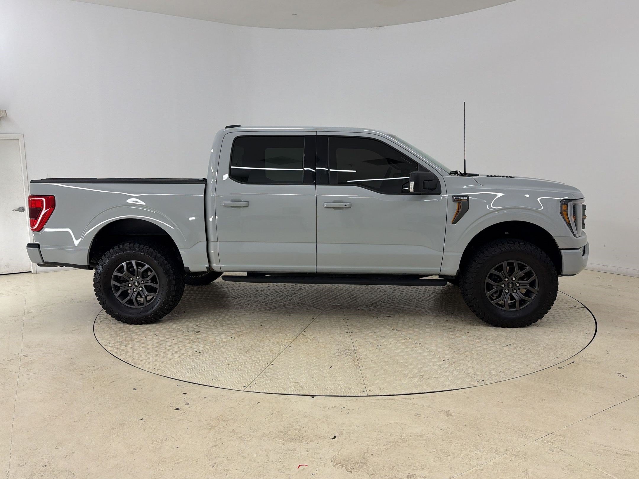 Certified 2023 Ford F150 Tremor w/ Trailer Tow Package AWD/4WD image 8