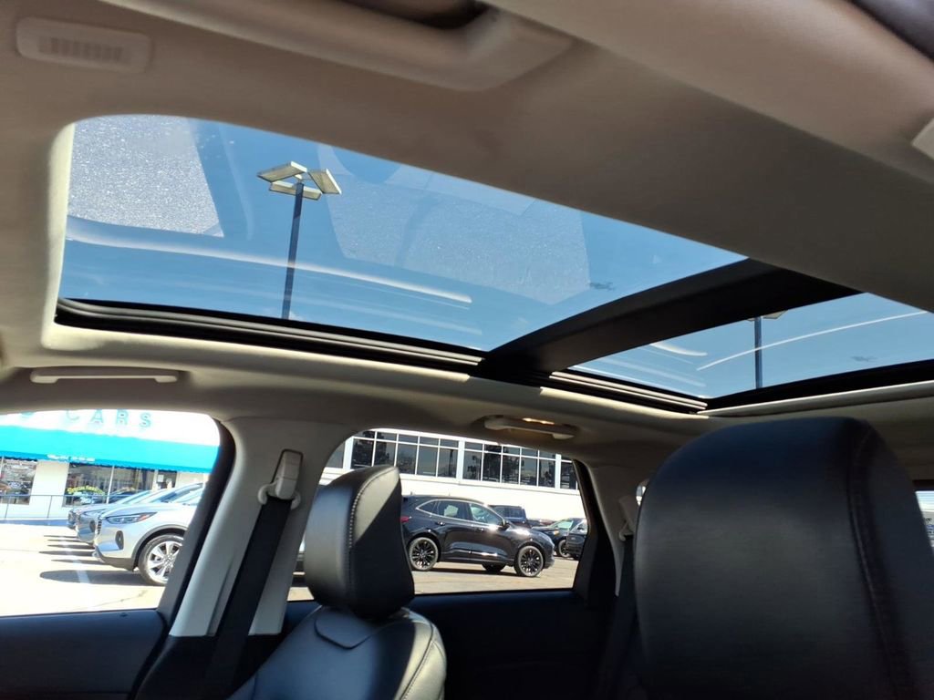 Certified 2023 Ford Edge SEL w/ Convenience Package AWD/4WD image 15