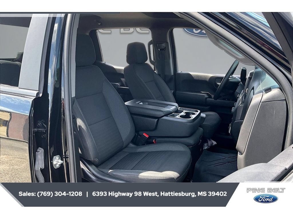 Used 2023 Chevrolet Silverado 1500 Custom Trail Boss w/ LPO, Dark Essentials Package AWD/4WD image 6