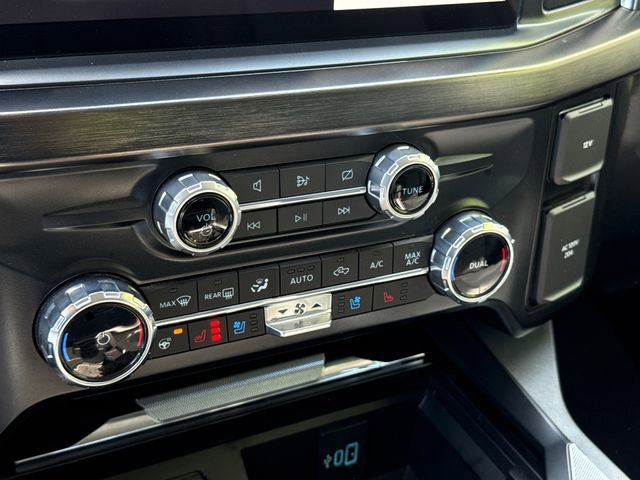 Certified 2023 Ford F250 Lariat w/ Lariat Ultimate Package AWD/4WD image 27