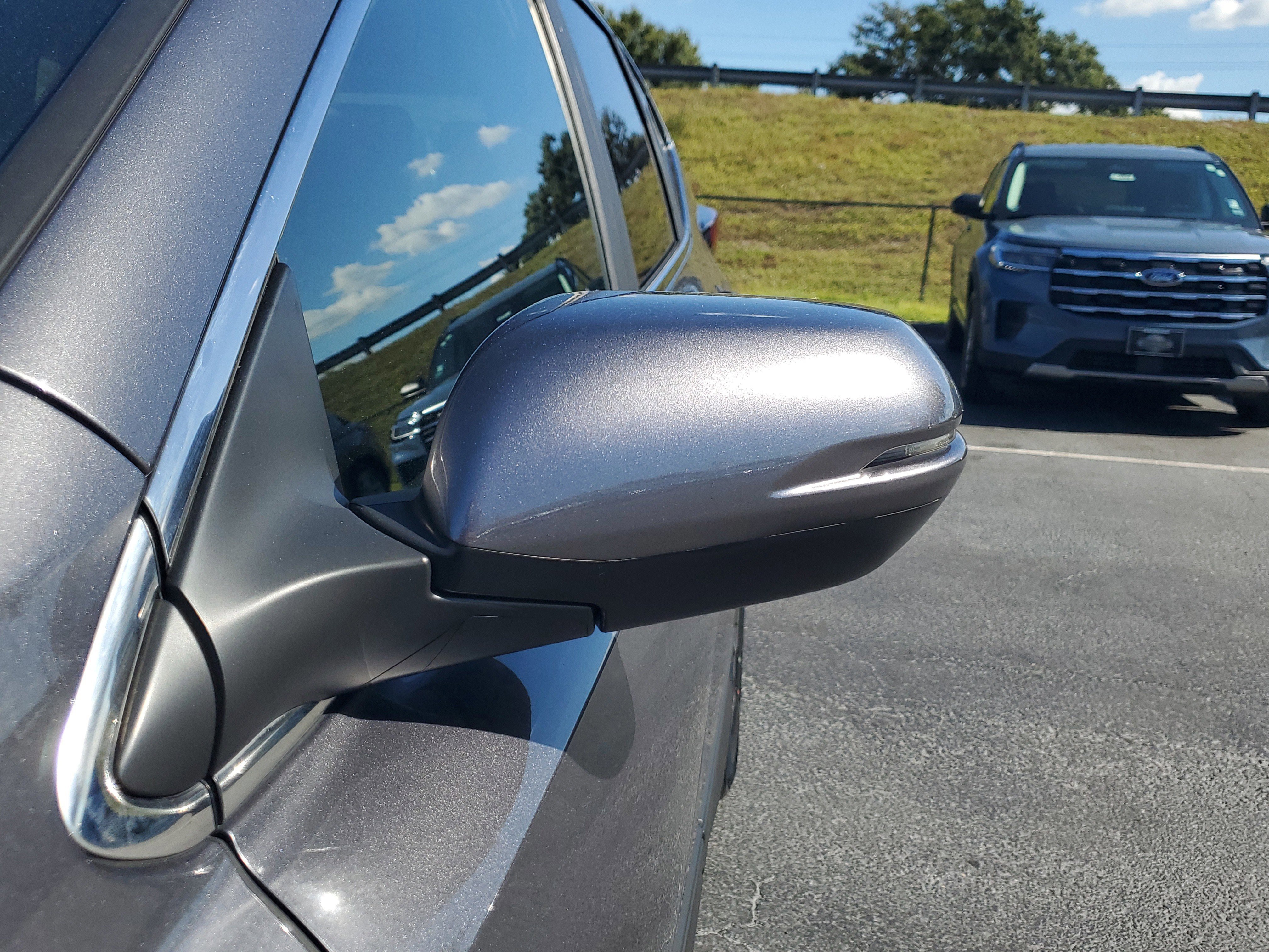 Used 2021 Honda CR-V EX image 7