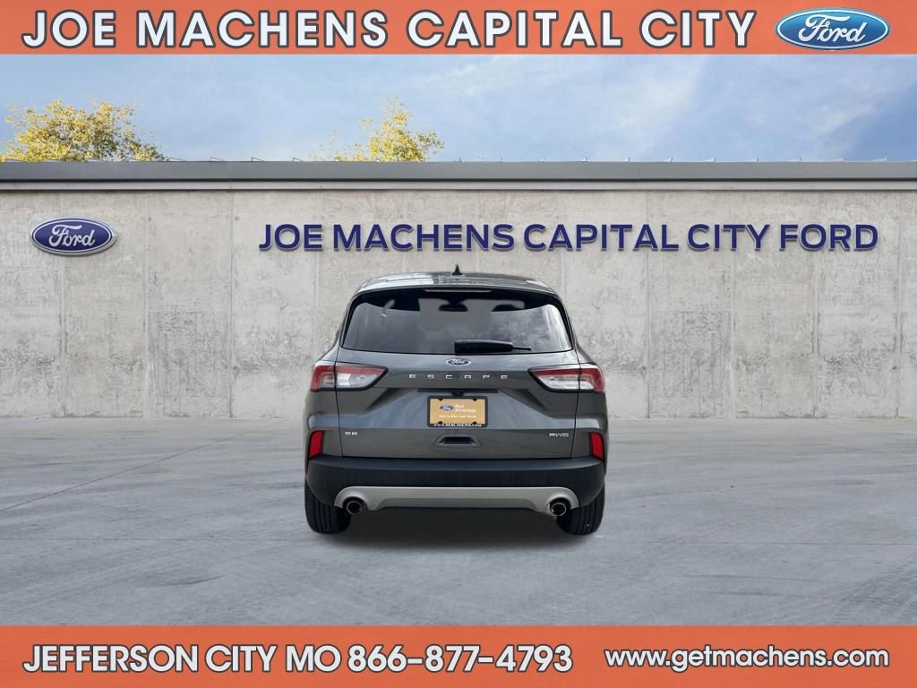 Certified 2022 Ford Escape SE image 4