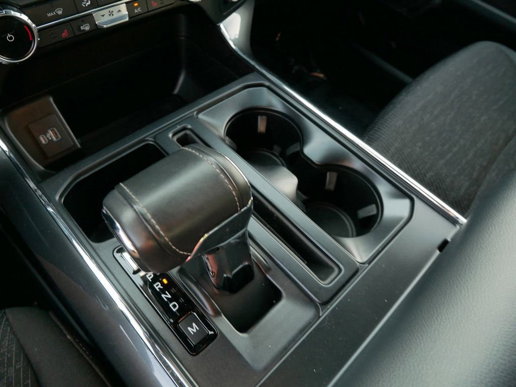 Certified 2022 Ford F150 XLT w/ Equipment Group 302A High image 27