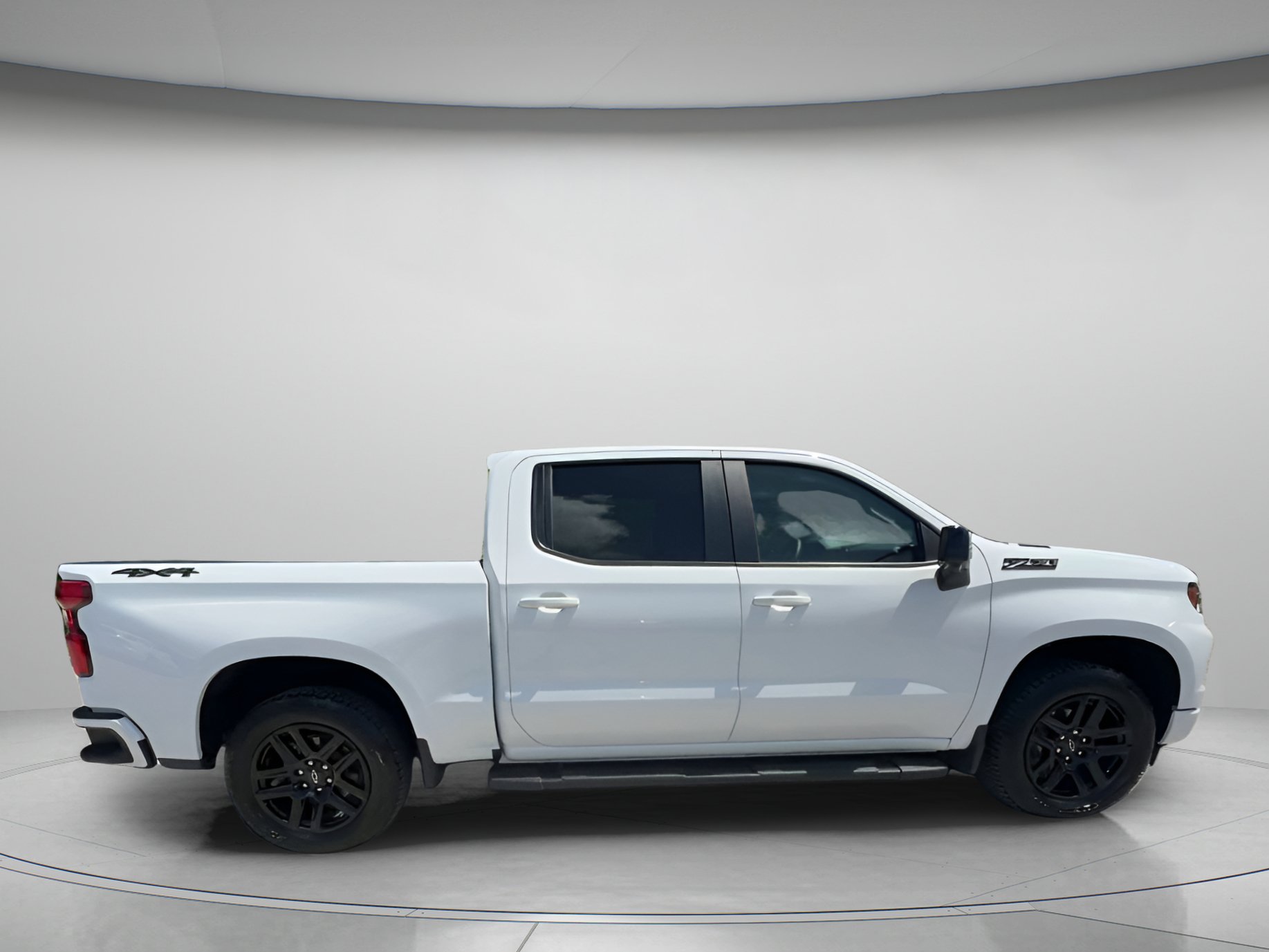 Used 2025 Chevrolet Silverado 1500 RST w/ Dark Appearance Package AWD/4WD image 34