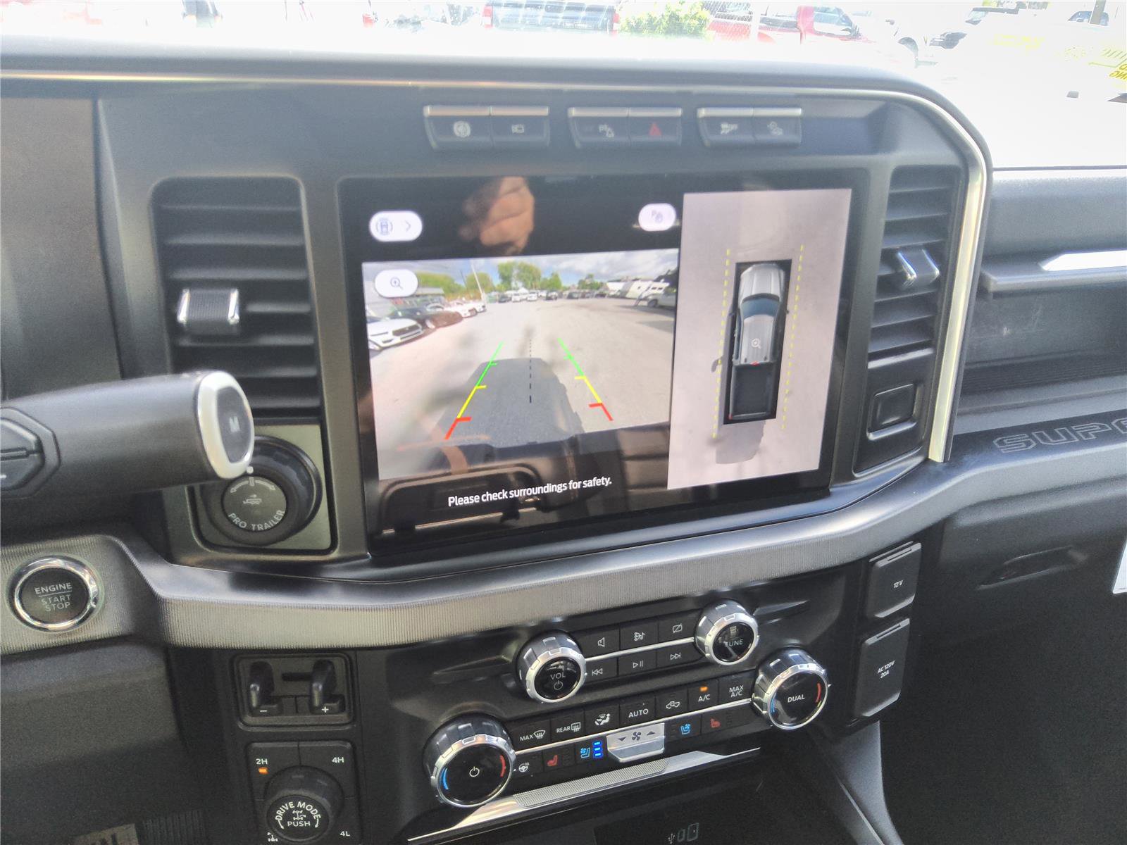 Certified 2024 Ford F350 Platinum w/ Tremor Off-Road Package image 37