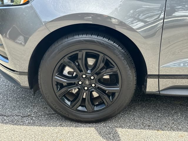 Certified 2024 Ford Edge SE w/ Black Appearance Package AWD/4WD image 11