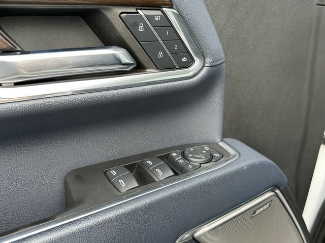 Used 2024 Chevrolet Silverado 2500 High Country w/ High Country Premium Package AWD/4WD image 17