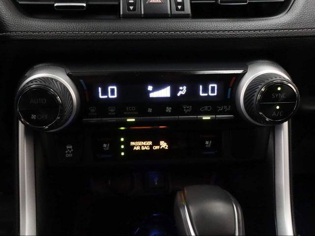 Used 2021 Toyota RAV4 Limited image 29