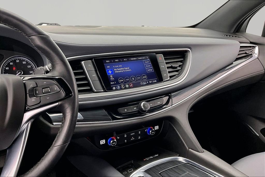 Used 2024 Buick Enclave Essence w/ Experience Buick Package AWD/4WD image 6