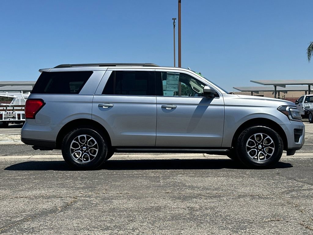 Certified 2022 Ford Expedition XLT AWD/4WD image 2