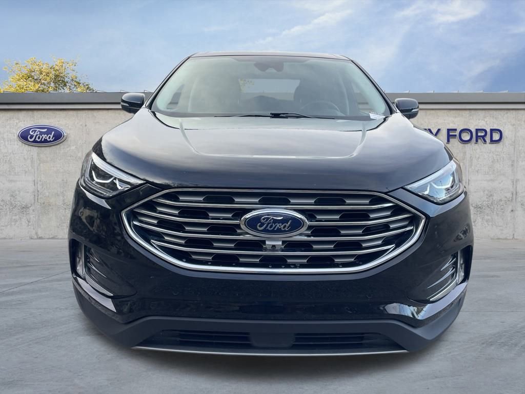 Certified 2024 Ford Edge Titanium w/ Equipment Group 301A image 8