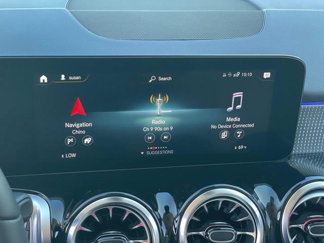 Used 2023 Mercedes-Benz EQB 300 4MATIC image 14