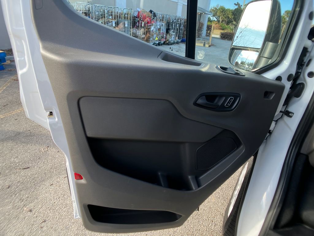 Certified 2024 Ford Transit 250 Low Roof w/ Exterior Upgrade Package image 25