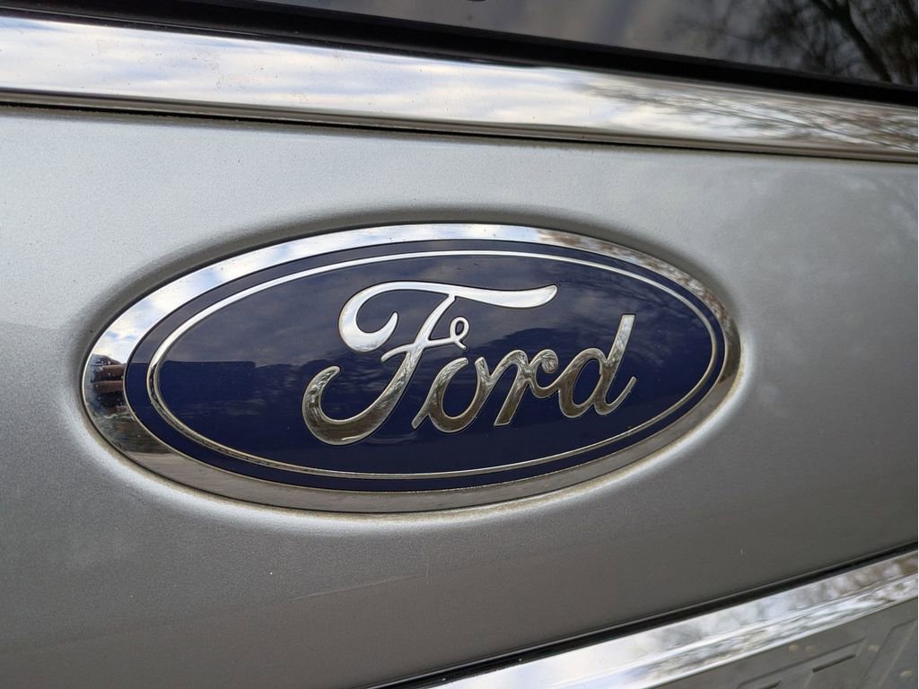 Certified 2021 Ford Expedition XLT image 9