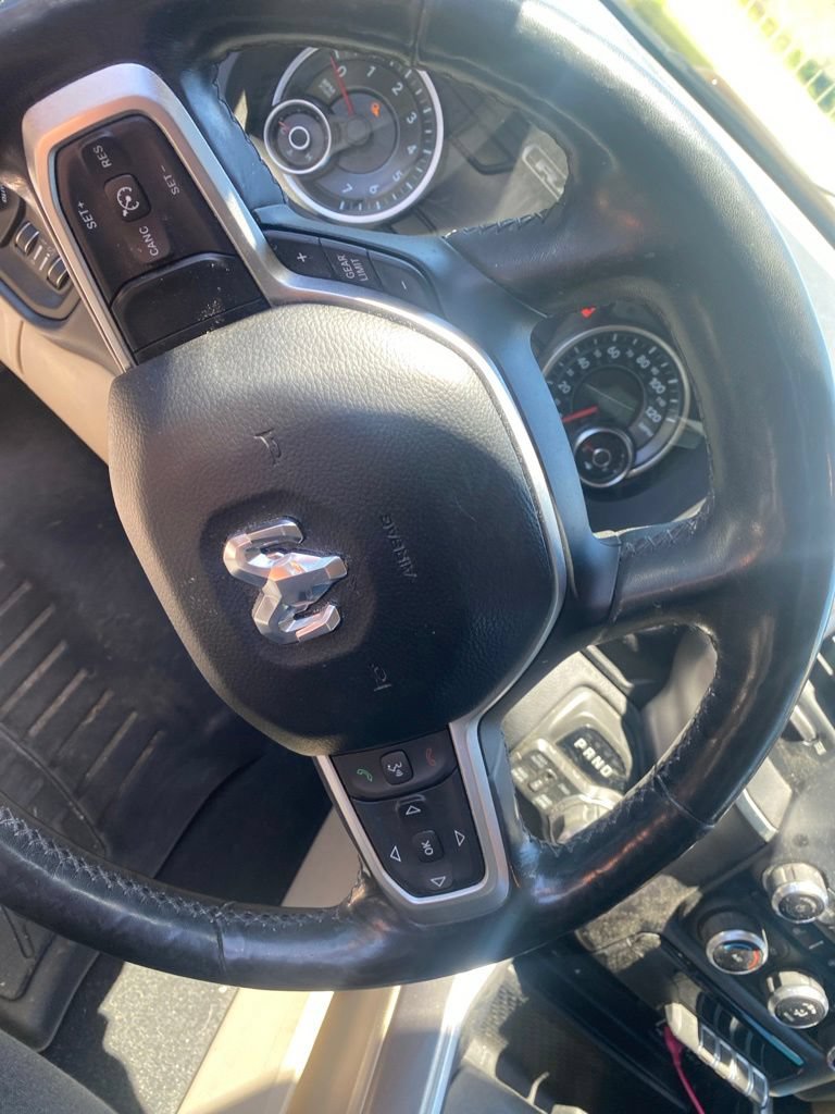 Used 2019 RAM 1500 Big Horn AWD/4WD image 3