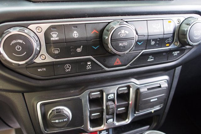 Used 2022 Jeep Gladiator Mojave w/ Cold Weather Group AWD/4WD image 26