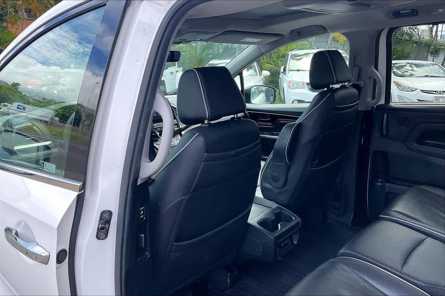 Used 2023 Honda Odyssey Elite image 12