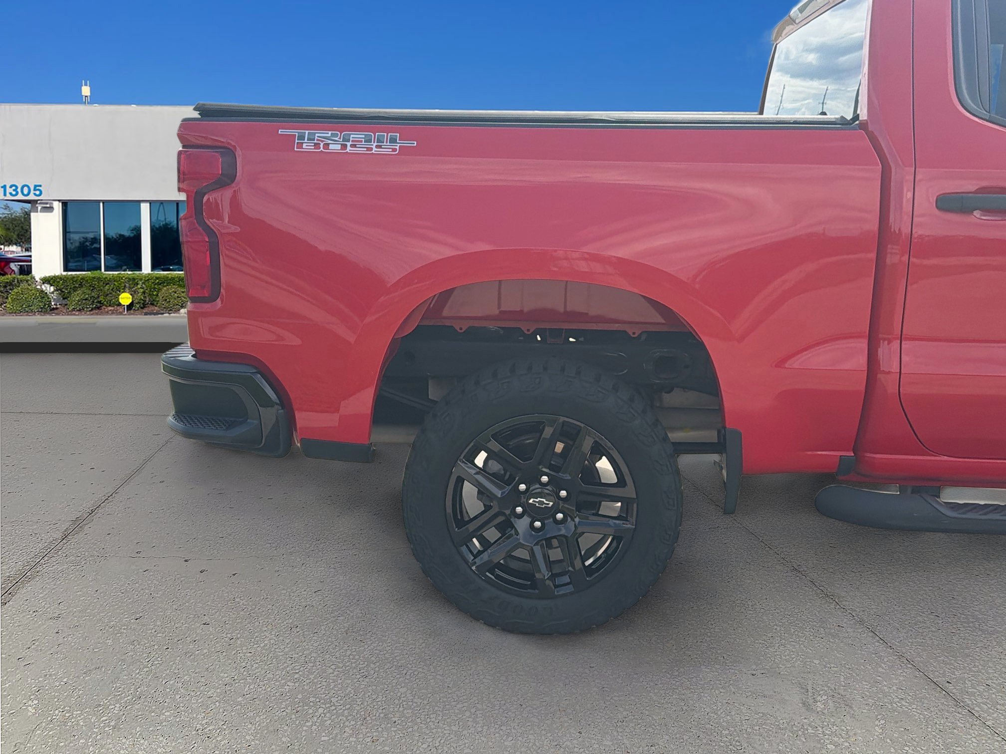 Used 2021 Chevrolet Silverado 1500 Custom Trail Boss AWD/4WD image 6