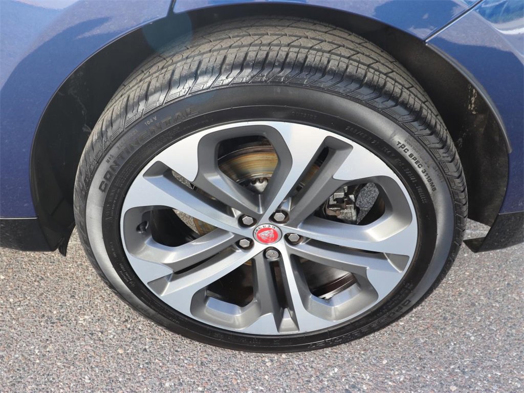 Used 2021 Jaguar F-PACE S image 23